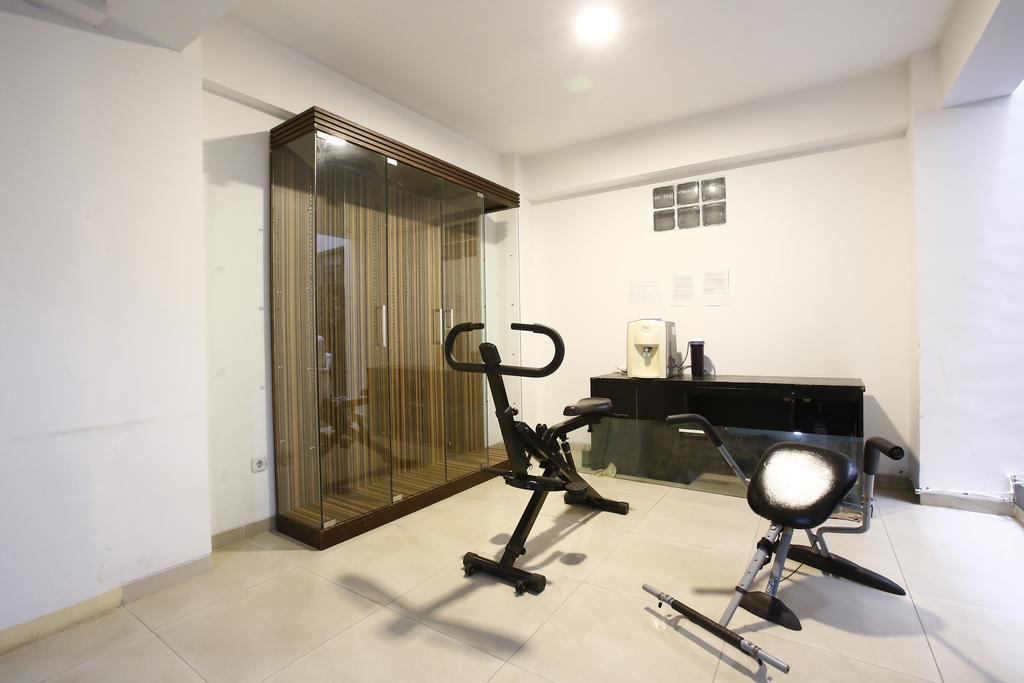 Reddoorz Near Cilandak Town Square Hotel Jacarta Exterior foto