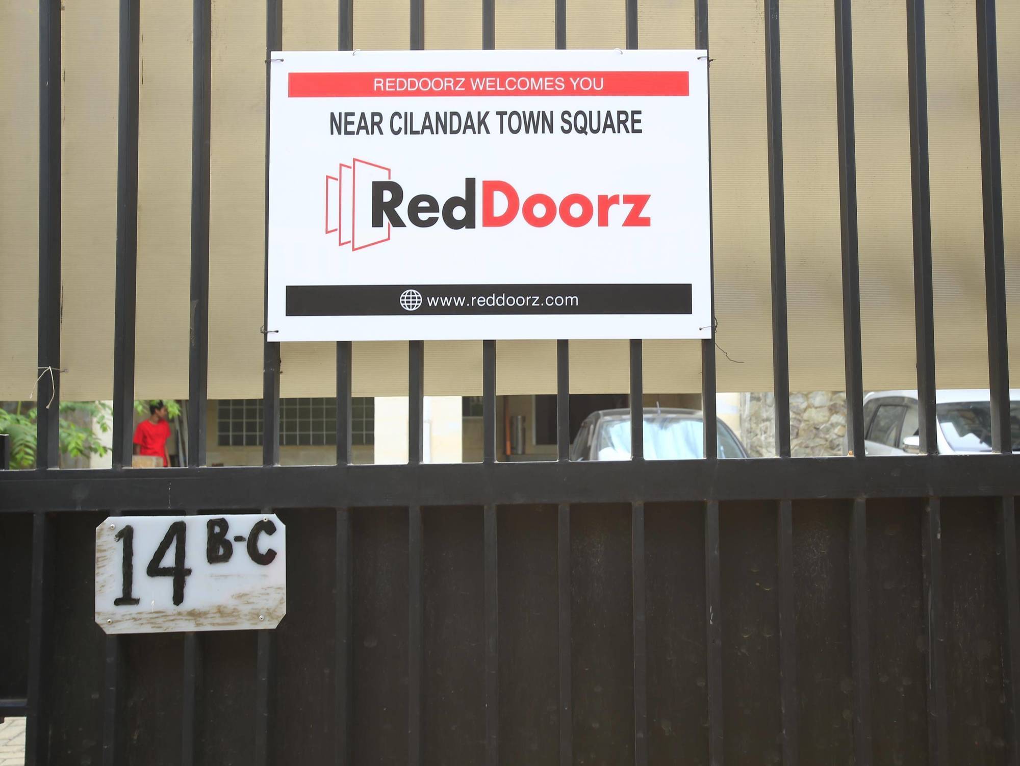 Reddoorz Near Cilandak Town Square Hotel Jacarta Exterior foto