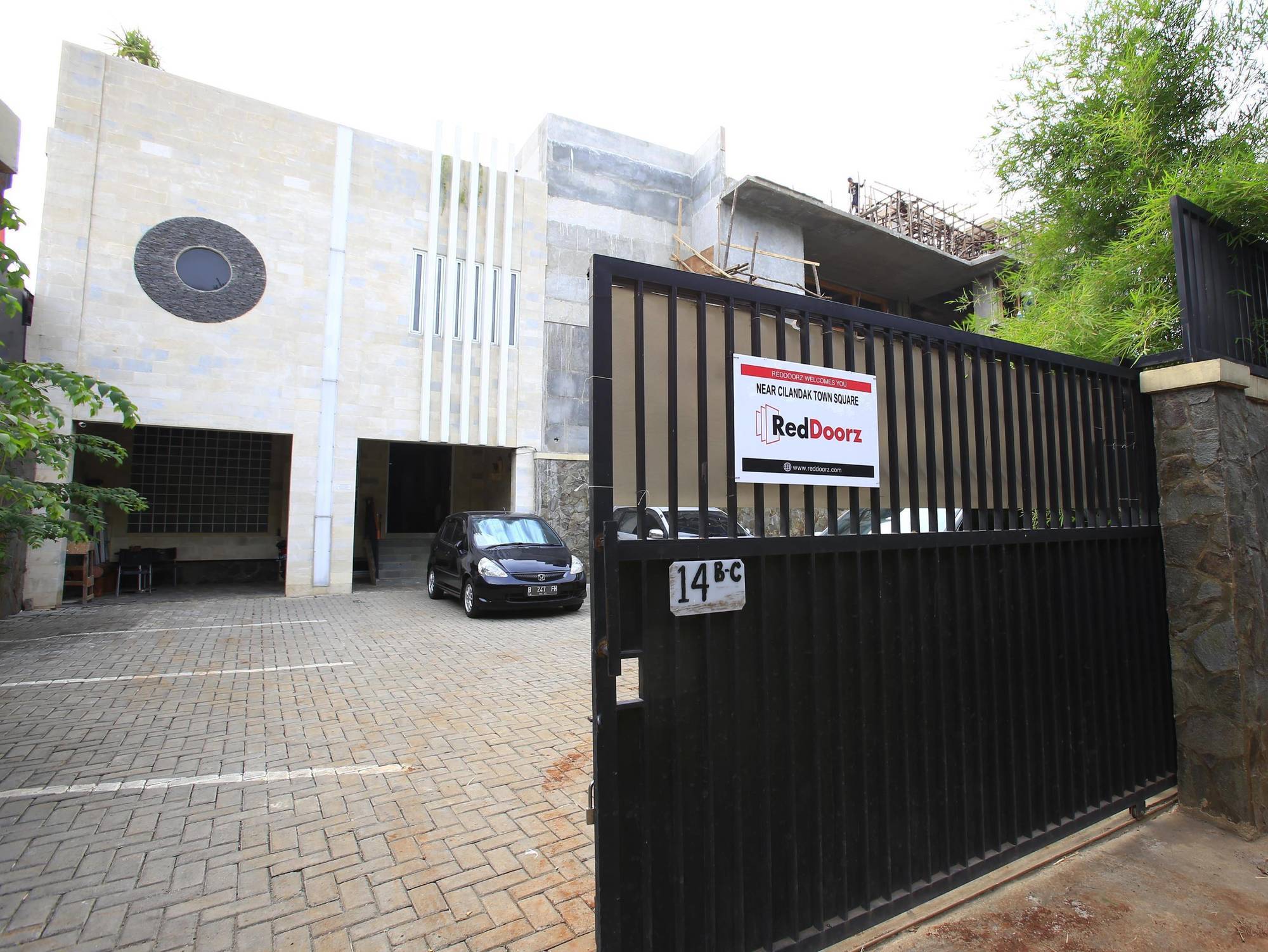 Reddoorz Near Cilandak Town Square Hotel Jacarta Exterior foto
